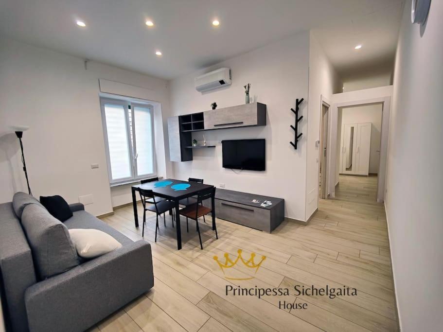 Principessa Sichelgaita House Villa Salerno Exterior photo